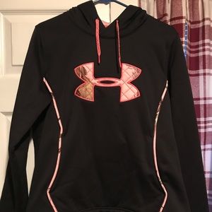 Under Armor Pink Camo sweatshirt